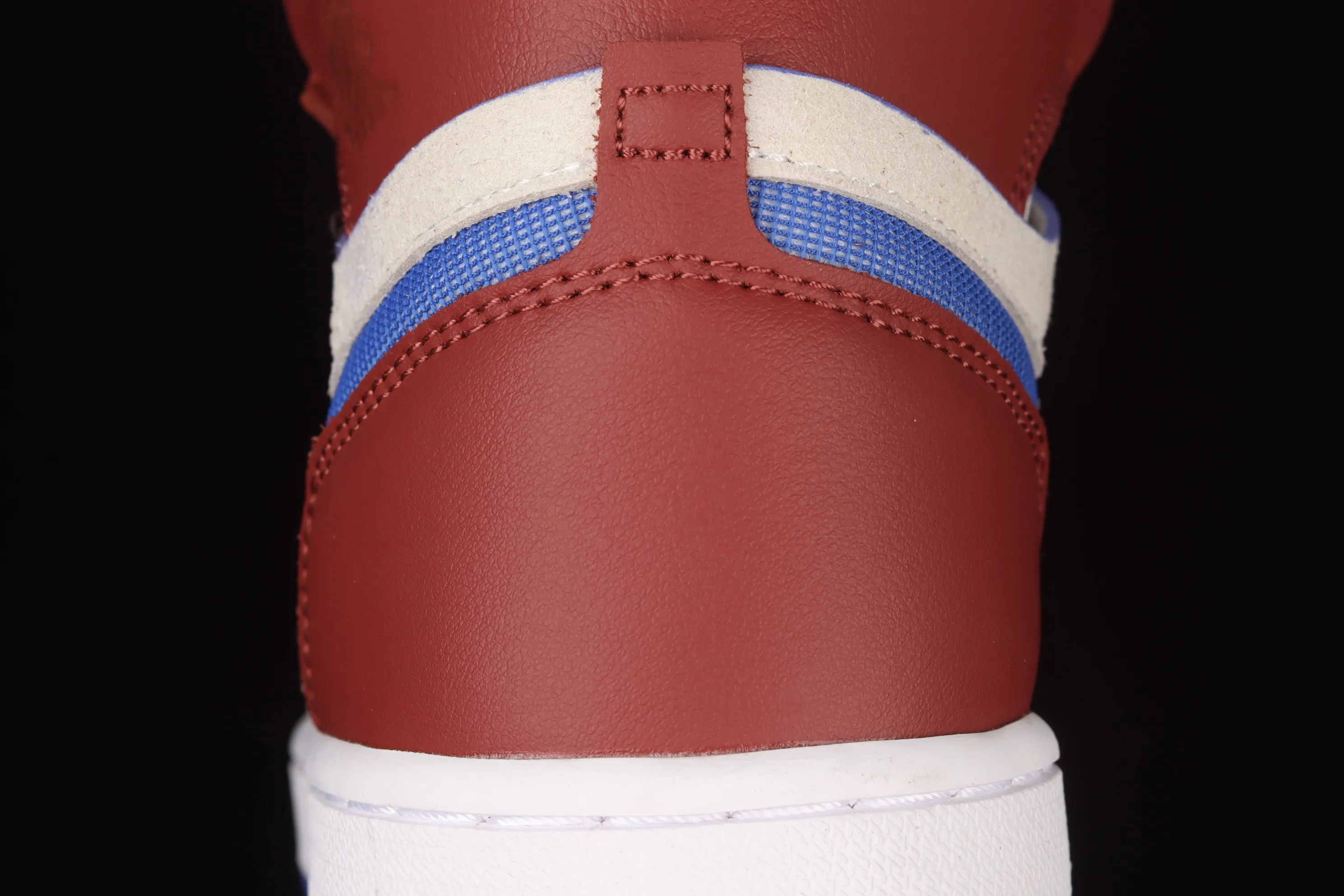 All categories Air Jordan Jordan series basketball shoes Air Jordan 1 High Air Jordan 1 Zoom Air CMFT AJ1 Joe 1 Burgundy CT0979-104